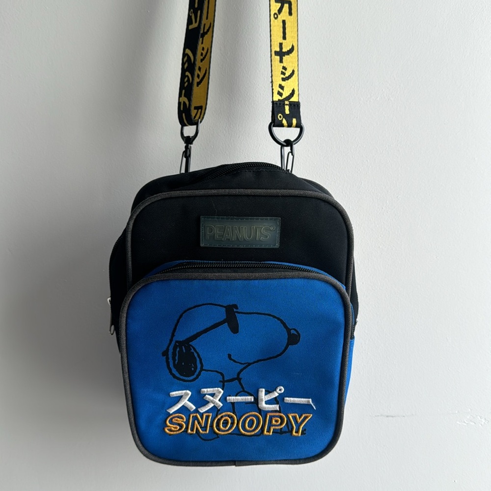 Snoopy crossbody bag